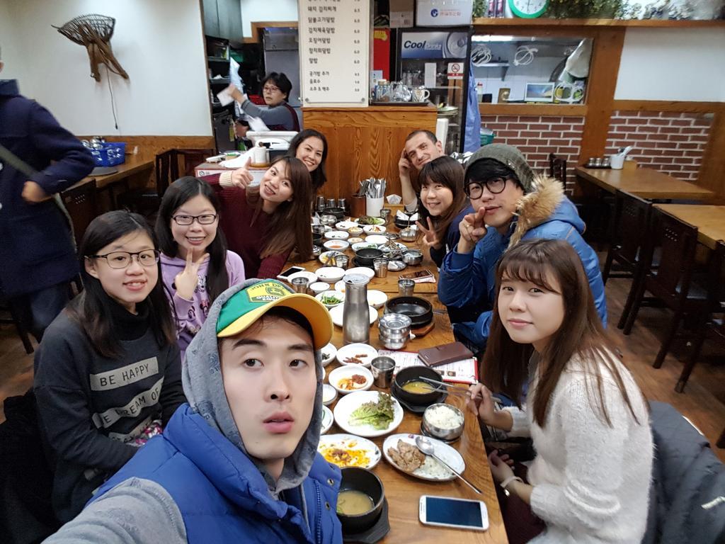 Comeinn Guesthouse Hongdae - Female Only Сеул Экстерьер фото