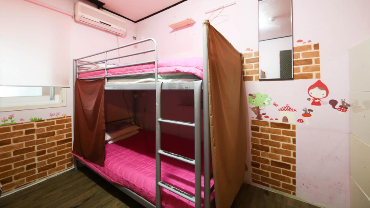 Comeinn Guesthouse Hongdae - Female Only Сеул Экстерьер фото